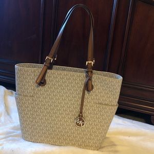 Michael Kors Vanilla Monogram Jet Set Tote